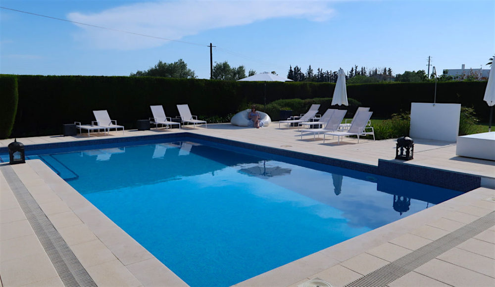 Hotel Review: Vilacampina Guesthouse, the Algarve - Travel with Penelope & Parker